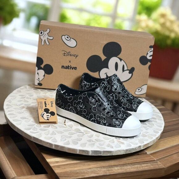 Native Kids X Disney Jefferson Print Slip-on Water Shoes Mickey Doodle Size J 1 - Picture 9 of 14